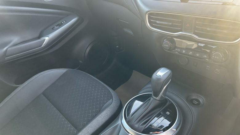 Nissan Juke 1.6 Hybrid N-Connecta 5dr Auto Hybrid Hatchback